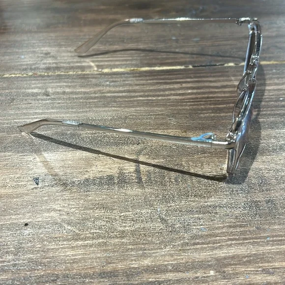 Sunglasses - Picture 2 of 4